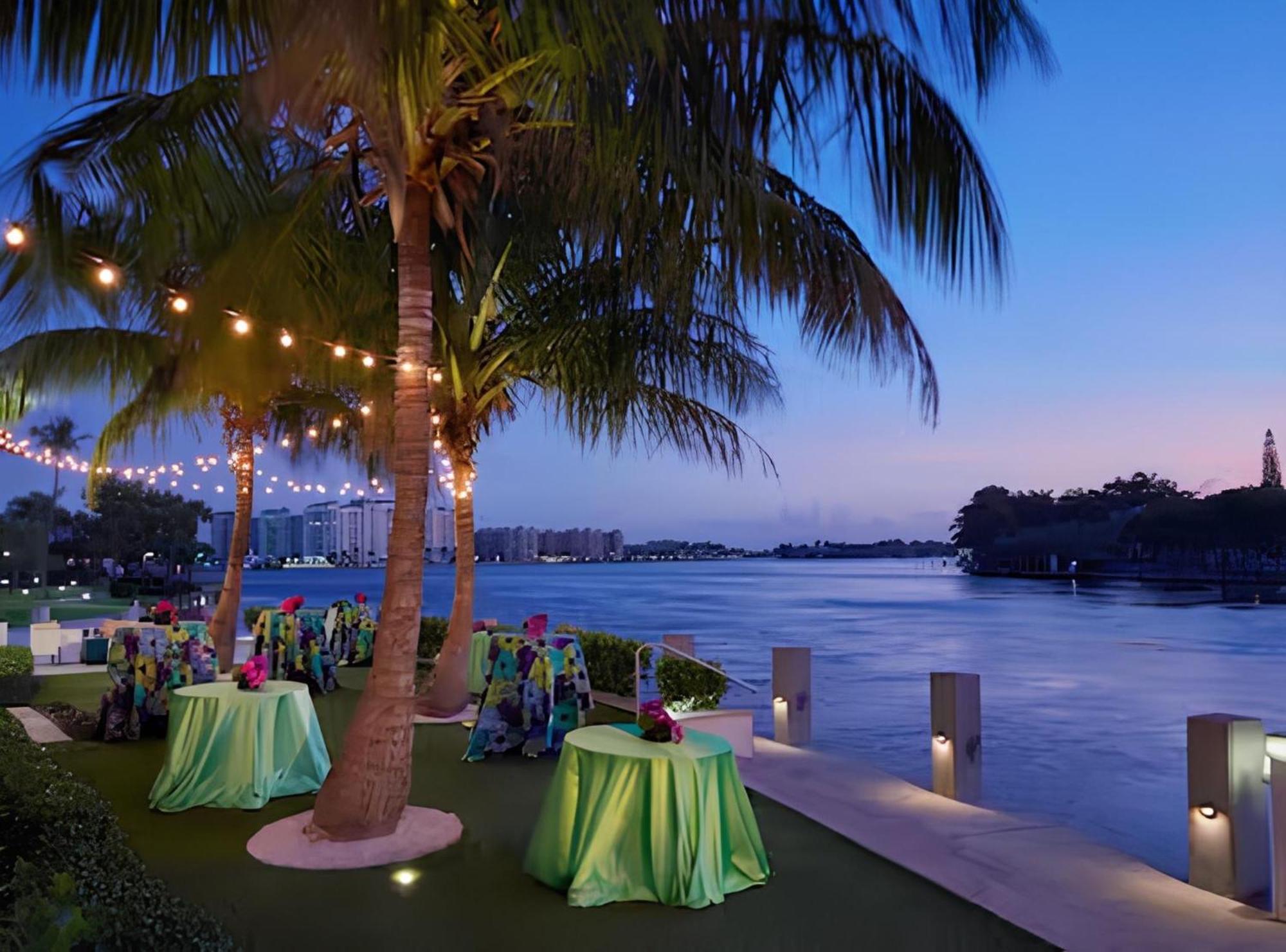วอเตอร์สโตน รีสอร์ต แอนด์ มารีนา โบคา เรตัน คูริโอ คอลเลคชั่น บาย ฮิลตัน Hotel โบคา ราตัน ภายนอก รูปภาพ